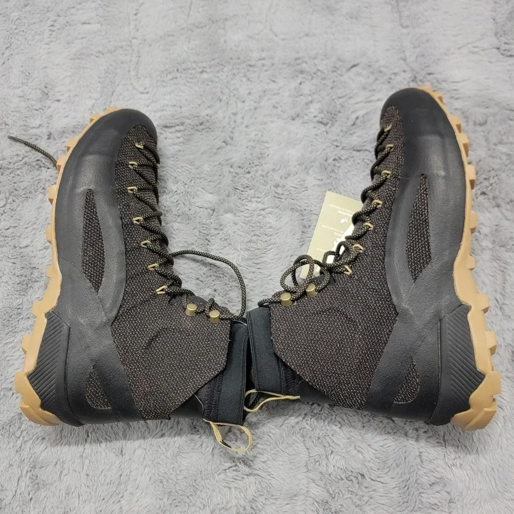 Naglev unico boots